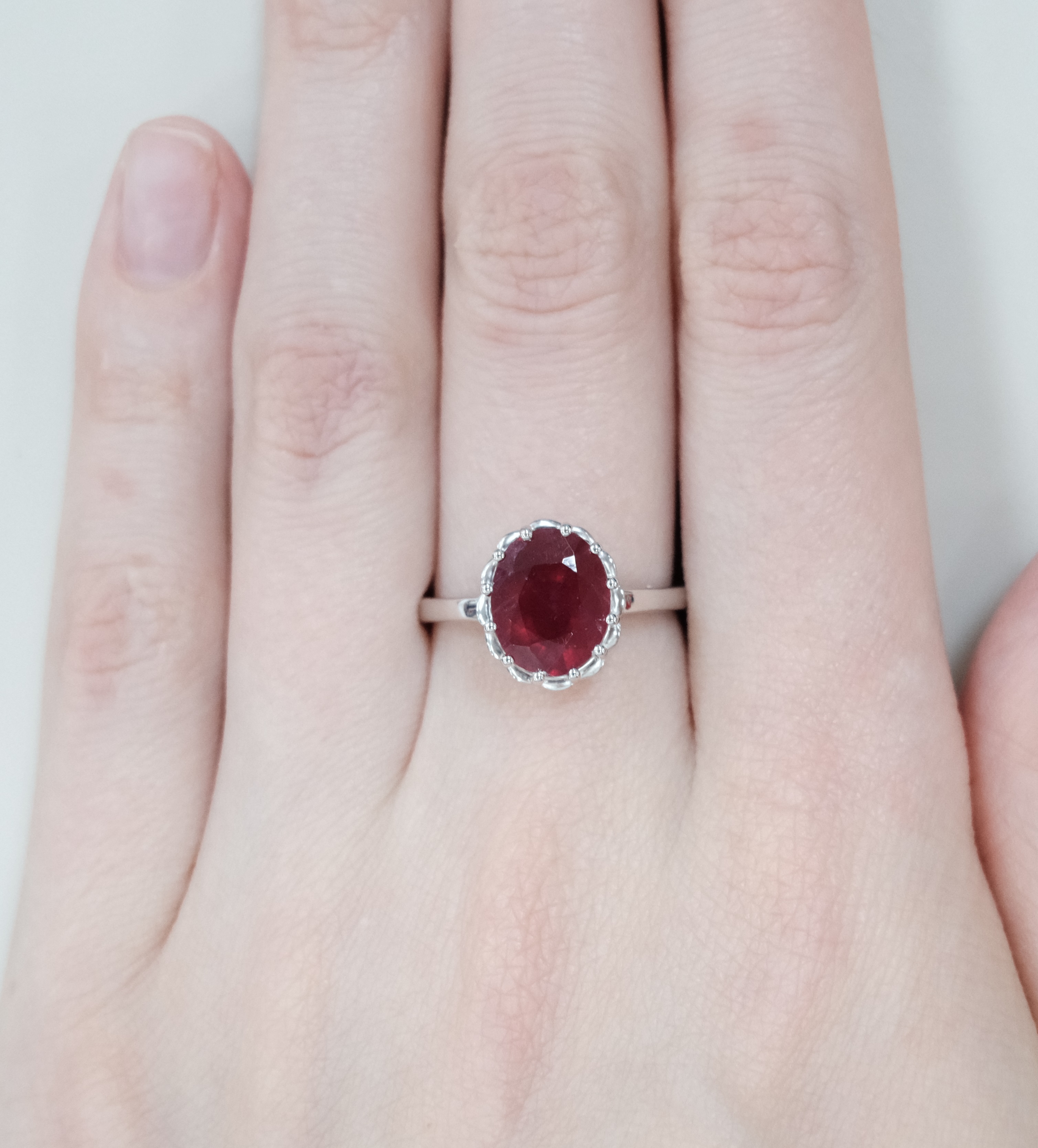 Серебряное кольцо с рубином